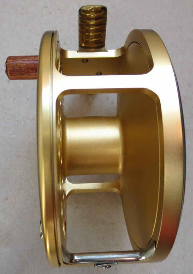 Sovereign 1112 side no 900.jpg