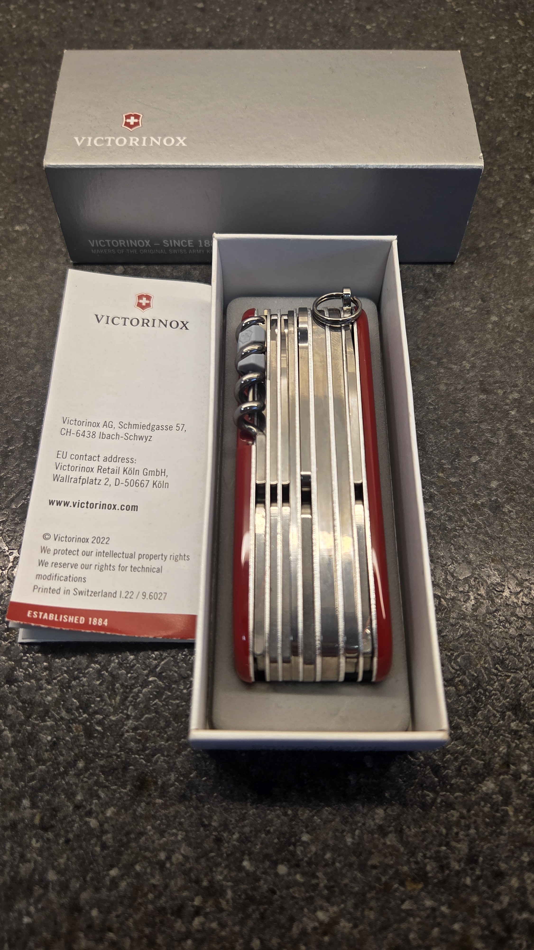 Victorinox Swiss Champ
