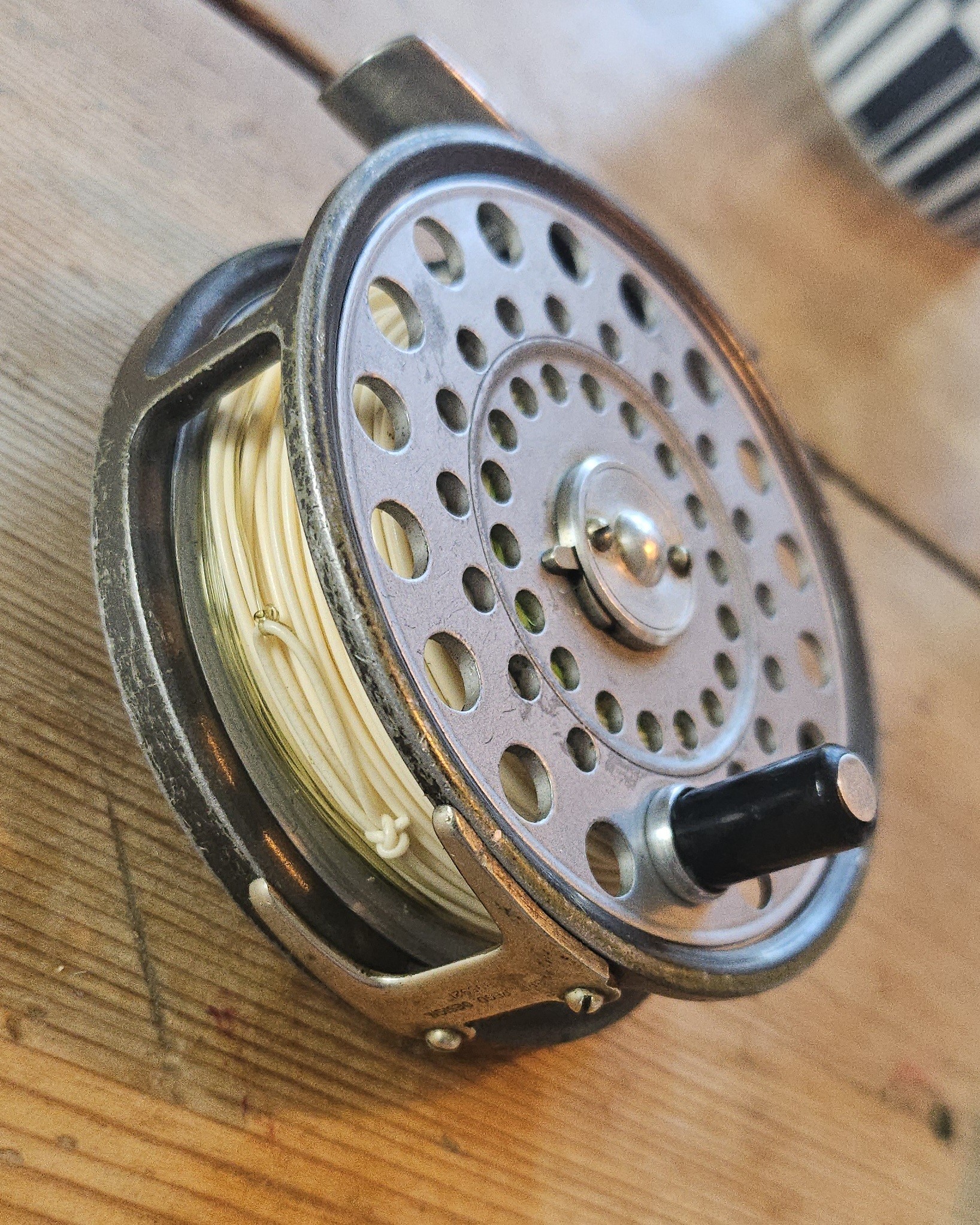 Hardy LRH Lightweight med 2 skruvar