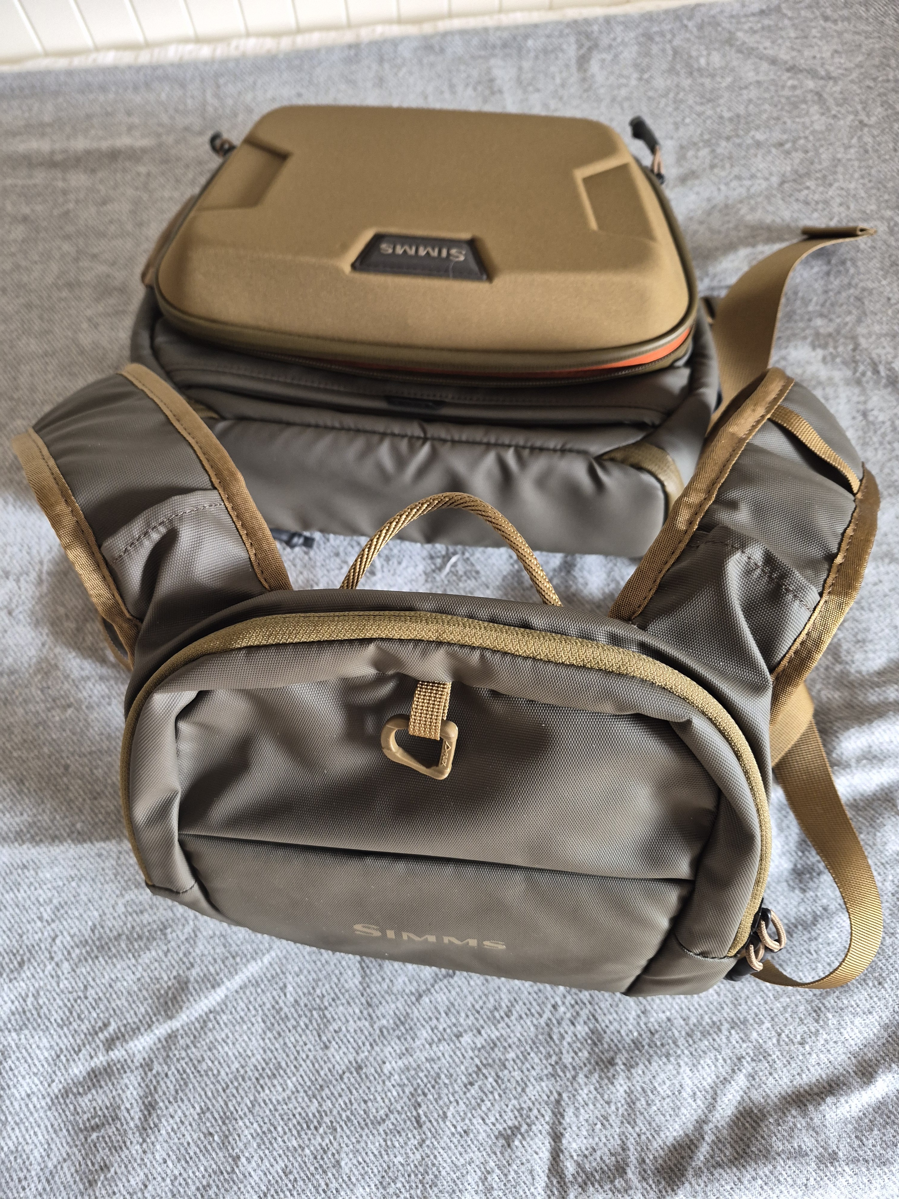 Chestpack, Simms Headwaters Hickory.