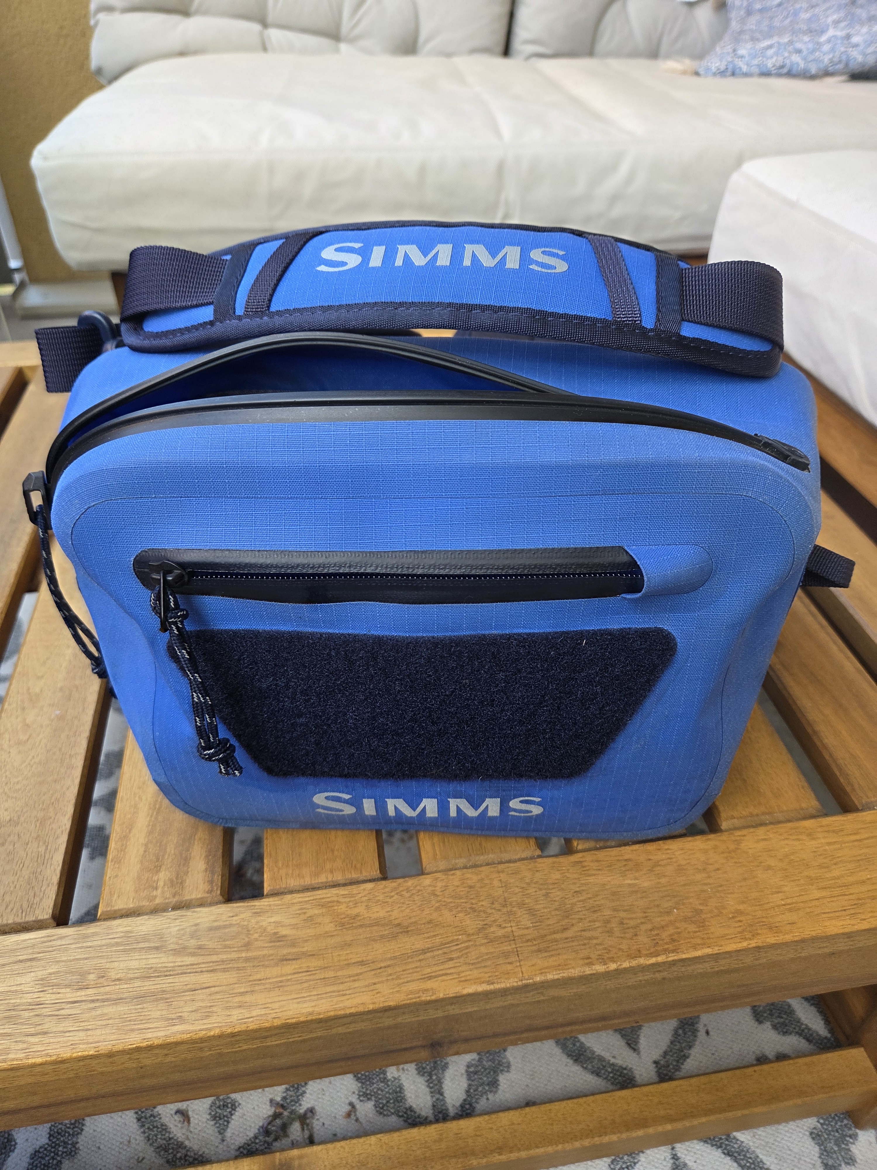 Simms Dry Creek midjeväska